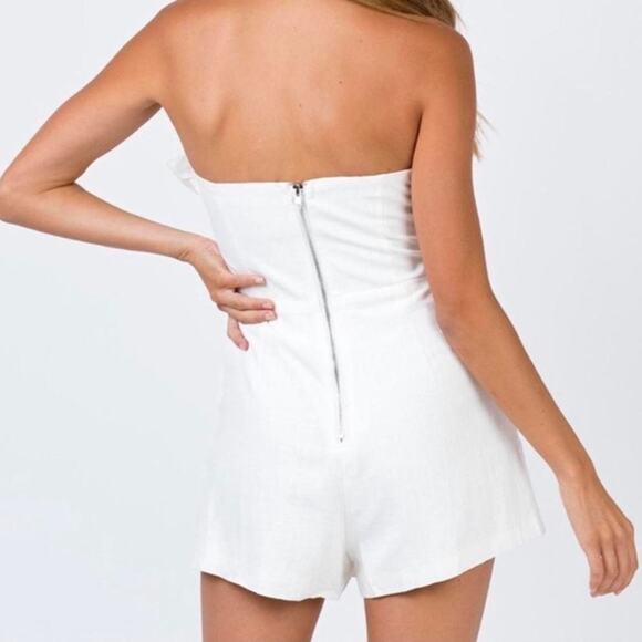 Princess Polly Hunter Mae Strapless Ruched Frill Short Romper White 6 - Picture 2 of 10